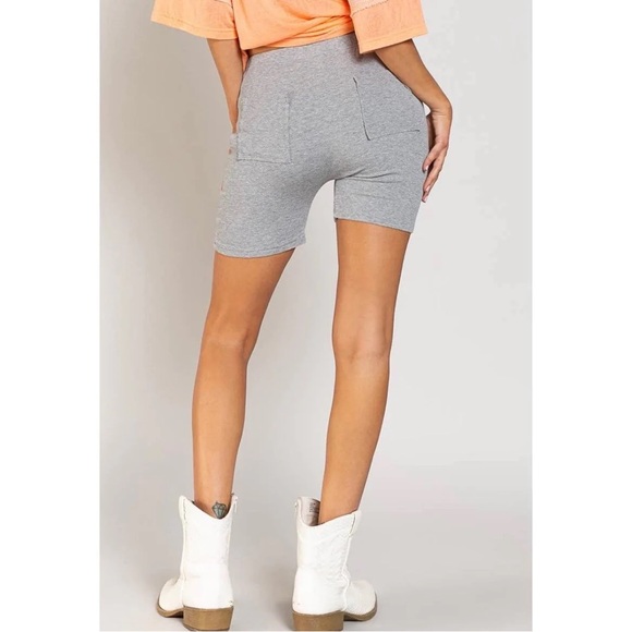 High Waisted Ribbed Adore Biker Shorts Cheeky Back Pockets NWT - Picture 6 of 10